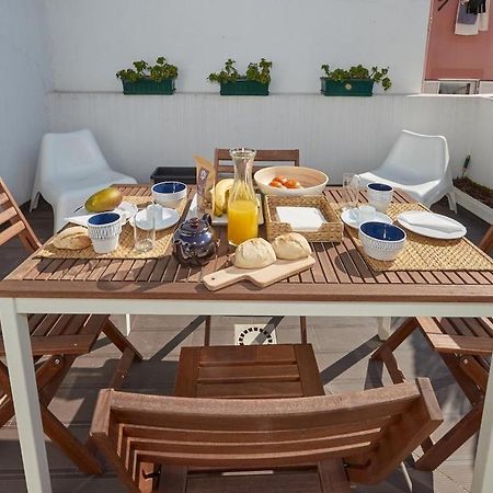Modern 2 Bedroom Apartment In Estrela With Outside Terrace! Amazing For Families, Couples, Friends Lisboa 外观 照片