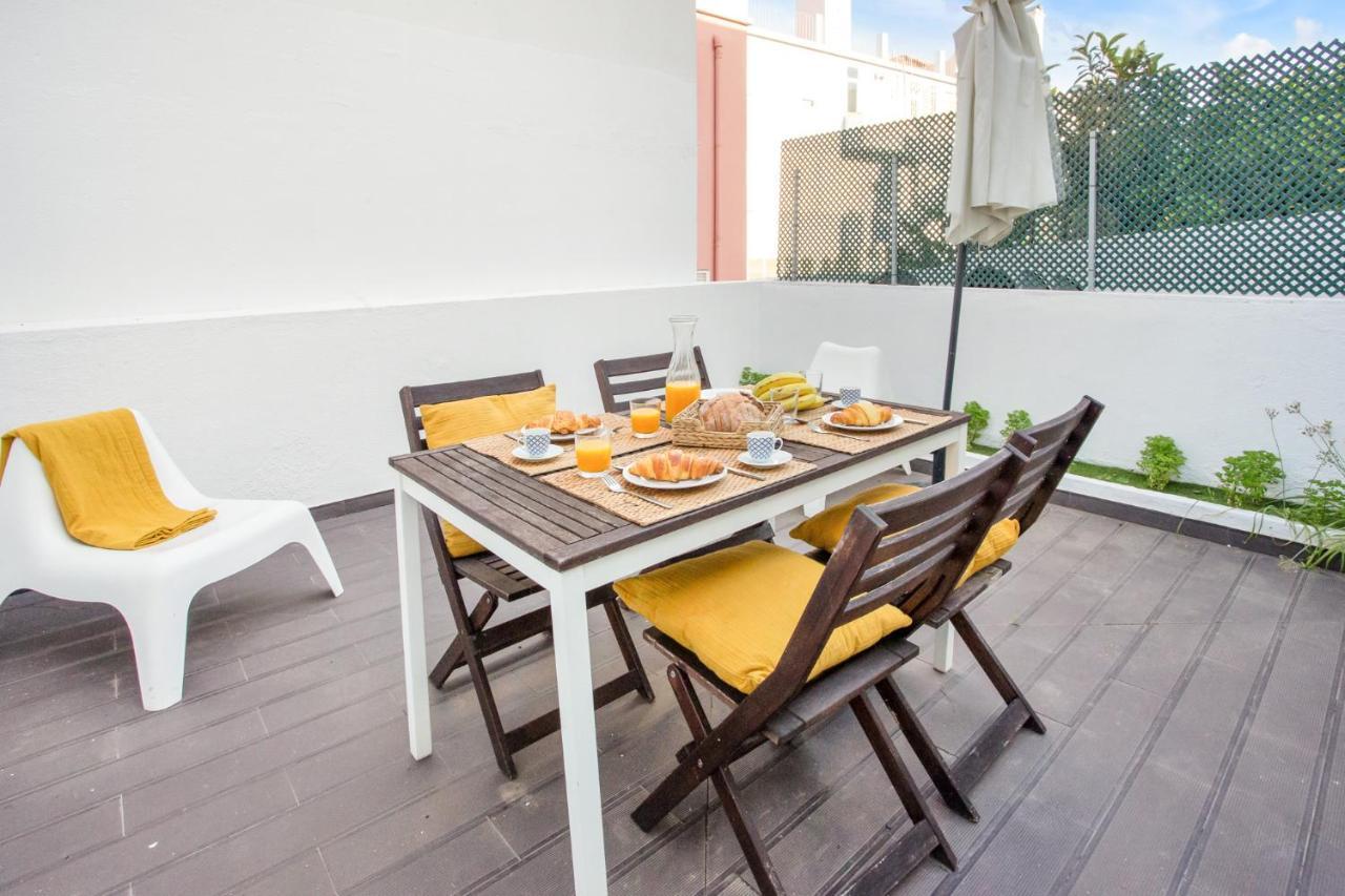 Modern 2 Bedroom Apartment In Estrela With Outside Terrace! Amazing For Families, Couples, Friends Lisboa 外观 照片