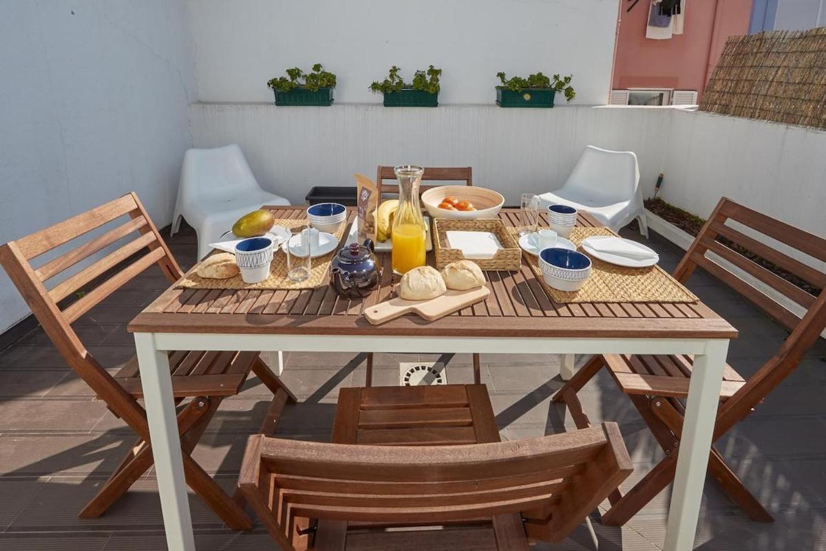 Modern 2 Bedroom Apartment In Estrela With Outside Terrace! Amazing For Families, Couples, Friends Lisboa 外观 照片