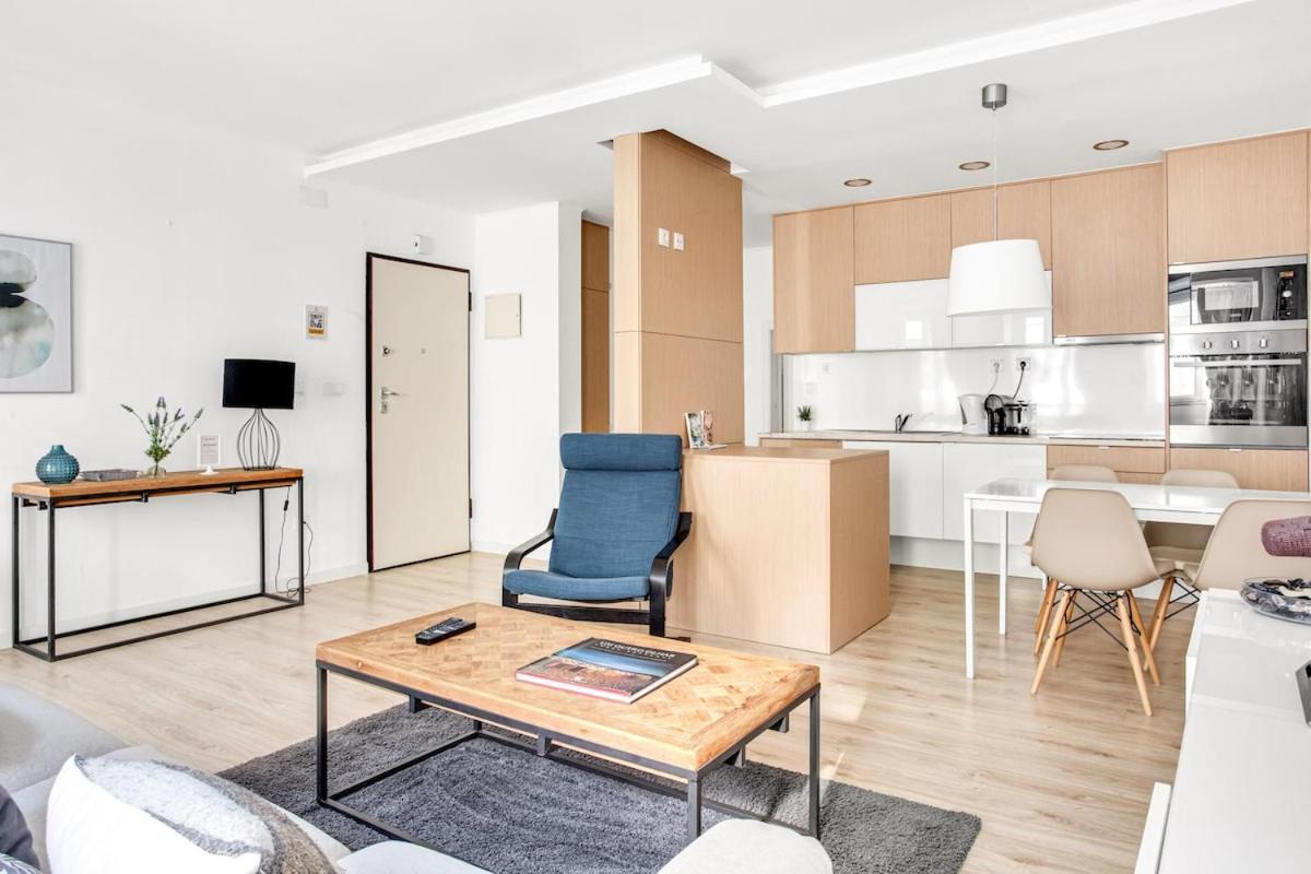 Modern 2 Bedroom Apartment In Estrela With Outside Terrace! Amazing For Families, Couples, Friends Lisboa 外观 照片